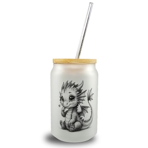 niedlicher Babydrache Trinkglas mit Bambusdeckel Niedlicher dasitzender Baby-Drache in süßer Pose Ruhendes Fantasiewesen Trinkglas mit Bambusdeckel für Drachenfans niedlicher Babydrache Trinkglas mit Bambusdeckel Niedlicher dasitzender Baby-Drache in süßer Pose Ruhendes Fantasiewesen Trinkglas mit Bambusdeckel für Drachenfans von speecheese
