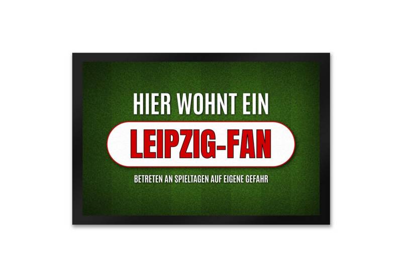 speecheese Fußmatte Hier wohnt ein Leipzig Fan Fußmatte XXL mit Rasen Motiv speecheese Fußmatte Hier wohnt ein Leipzig Fan Fußmatte XXL mit Rasen Motiv von speecheese