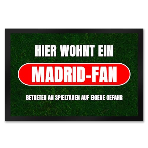 speecheese Hier wohnt EIN Madrid-Fan Fußmatte XXL in 50x75 cm mit Rasenmotiv Sportfan Madrid Spanien Sport Europa von speecheese