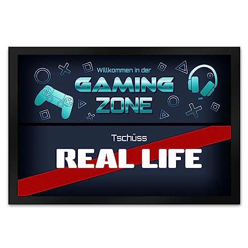 speecheese Willkommen in der Gaming Zone Tschüss Real Life Fußmatte XL in 40x60 cm Zocken Geschenkidee Geburtstag Weihnachten Rechner Laptop Notebook Zocker Zimmer Geschenk Abenteurer Spieler von speecheese