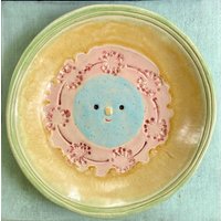 Teller Mit Niedlichem Mondgesicht + Rosa Blumenranke, in Pastelltönen, Handgetöpferte , Unikat, Essgeschirr Teller Mit Niedlichem Mondgesicht + Rosa Blumenranke, in Pastelltönen, Handgetöpferte , Unikat, Essgeschirr von sperhakeceramics