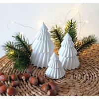 Tannenbaum Raysin I 3 Größen Weiß Christmas Tree Deko Weihnachten Zeitlos Modern Dekoration Winter Tannenbaum Raysin I 3 Größen Weiß Christmas Tree Deko Weihnachten Zeitlos Modern Dekoration Winter von spontankreARTiv