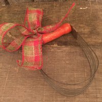Teig Kneader Mit Rotem Holzgriff Vintage von spunkandgrumpsjunk