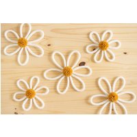 Gestrickte Daisy Blume Mit Pom Aus Draht in Benutzerdefinierten Farben - Boho Kinderzimmer Und Mädchenzimmer Dekor Frühling Sommer Dekoration Gestrickte Daisy Blume Mit Pom Aus Draht in Benutzerdefinierten Farben - Boho Kinderzimmer Und Mädchenzimmer Dekor Frühling Sommer Dekoration von squeezeandthankyou