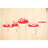 Benutzerdefinierte Pilz Banner Wandbehang | Woodland Kinderzimmer, Thanksgiving Und Geburtstag Boho Wohnkultur Wählen Sie Ihre Farben Benutzerdefinierte Pilz Banner Wandbehang | Woodland Kinderzimmer, Thanksgiving Und Geburtstag Boho Wohnkultur Wählen Sie Ihre Farben von squeezeandthankyou