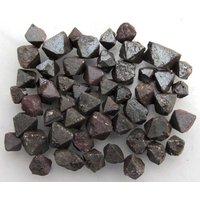 50 G. Magnetit Oktaeder Magnetstein Rohstein Australien 50 G. Magnetit Oktaeder Magnetstein Rohstein Australien von steindepot