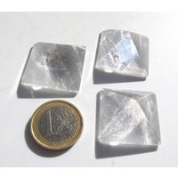 Bergkristall Pyramide, Klare Kristallpyramide Geschliffen, Ca. 26 Mm, 14 G Bergkristall Pyramide, Klare Kristallpyramide Geschliffen, Ca. 26 Mm, 14 G von steindepot
