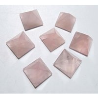 Pyramide Aus Rosenquarz, Kristallpyramide Mini 14 X 10 Mm Pyramide Aus Rosenquarz, Kristallpyramide Mini 14 X 10 Mm von steindepot