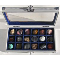 Trommelsteine Sammlung Im Schmuckkästchen, 18 Minerale in Sammelbox Mit Deckel, Aufstellung Beiliegend, Geschenkidee Trommelsteine Sammlung Im Schmuckkästchen, 18 Minerale in Sammelbox Mit Deckel, Aufstellung Beiliegend, Geschenkidee von steindepot