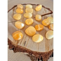 Orangencalcit Trommelsteine, Handschmeichler, Polierte Steine von sternenstaubmagie