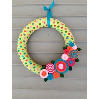 Frühlingskranz - Muttertagskranz Osterkranz Filzblumenkranz Frühlingsdeko Polka Dot Frühlingskranz - Muttertagskranz Osterkranz Filzblumenkranz Frühlingsdeko Polka Dot von stringnthings