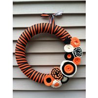 Halloween Kranz - Schwarz Orange Gestreifter Herbstkranz Türkranz Stoffkranz Filzkranz Halloween Kranz - Schwarz Orange Gestreifter Herbstkranz Türkranz Stoffkranz Filzkranz von stringnthings