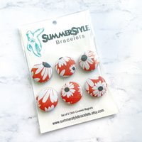 Set Von 6 Koralle Daisy Magneten, Stoffknopf Magnet, Büro Dekor, Kühlschrankmagnete, Summerstyle Armbänder von summerstylebracelets