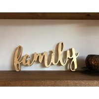 Familie Wandbuchstaben Aus Holz, Familie Wandkunst Zeichen. Holzschild. Familienschild Für Die Wand. 3D Wanddekor, Bauernhausdekor Familie Wandbuchstaben Aus Holz, Familie Wandkunst Zeichen. Holzschild. Familienschild Für Die Wand. 3D Wanddekor, Bauernhausdekor von svetulka