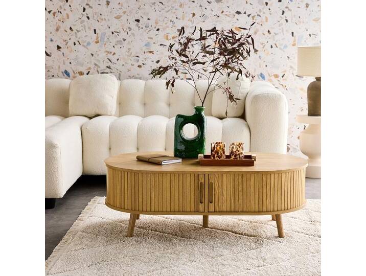 Skandinavischer Couchtisch mit geriffeltm Holzlook und 2 Schiebetüren Natur - sweeek von sweeek