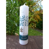 Taufkerze Lebensbaum Baum Mädchen Junge Kerze -Taufe - Handarbeit Keine Folie Inkl. Wachsbeschriftung Taufkerze Lebensbaum Baum Mädchen Junge Kerze -Taufe - Handarbeit Keine Folie Inkl. Wachsbeschriftung von taufkerzenwaltrop