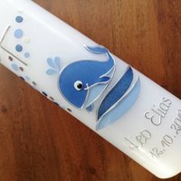 Taufkerze Wal Fisch Jungen Kreuz Blau Wasser Mädchen Farbwünsche Möglich Kommunionkerze Kommunionskerze Wachsverzierungen Wachsbeschriftung von taufkerzenwaltrop