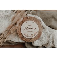 Holzscheibe Hallo Kleines Wunder Babygeschenk Holzscheibe Hallo Kleines Wunder Babygeschenk von tausendschoenPauline