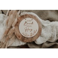 Holzschild Aus Dem Bauch Mitten Ins Herz Meilenstein Holzschild Aus Dem Bauch Mitten Ins Herz Meilenstein von tausendschoenPauline