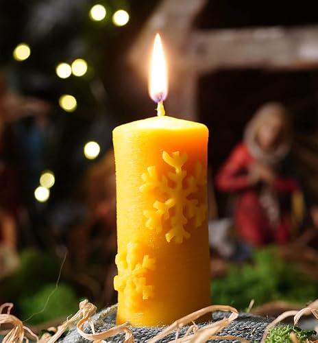 tea4chill Bienenwachskerze aus 100% Bienenwachs, Honigkerze, Kerze 6 x 10cm Stumpen, Schneeflocken, Geschenk für Weihnachten, lange Brenndauer, Adventkranz Kerze, Stabkerze, handgefertigt tea4chill Bienenwachskerze aus 100% Bienenwachs, Honigkerze, Kerze 6 x 10cm Stumpen, Schneeflocken, Geschenk für Weihnachten, lange Brenndauer, Adventkranz Kerze, Stabkerze, handgefertigt von tea4chill