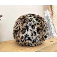 Leopard Boucle Kugelkissen, Puffy Round Ball Kissen, Gepard Luxus Unikat Teddy Kissenhülle, Kugel Kissen von teotushop