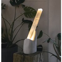 Selenit Lampe | Weißzement/Selenitpulver Basis Selenit Lampe | Weißzement/Selenitpulver Basis von terrafirmashoppe