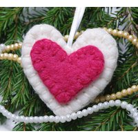 Gefilzte Herz Ornamente, Valentinstag Wollherz Traditionelle Rustikale Filz Hängende Ornamente Gefilzte Herz Ornamente, Valentinstag Wollherz Traditionelle Rustikale Filz Hängende Ornamente von tertsdesign