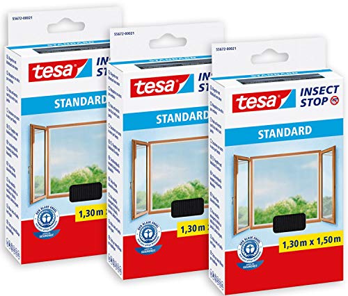 tesa Insect Stop STANDARD Fliegengitter für Fenster im 3er Pack - Insektenschutz zuschneidbar - Mückenschutz ohne Bohren - 3 x Fliegen Netz anthrazit - 130 cm x 150 cm von TESA