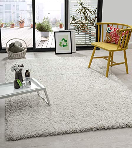 the carpet Green Velvet Wohnzimmer Öko Teppich, Hochflor besteht aus 100% recyceltem Polyester, Langflor, Luxuriöse Felloptik, Kuschelig Weich, Creme, 120 x 170 cm von the carpet