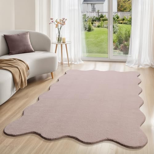the carpet Lina Shape Scallop Teppich, Kunstfell, Flauschiger Teppich, Anti-Rutsch Unterseite, Waschbar, Super Soft, Rosa, 140 x 200 cm von the carpet