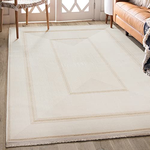 the carpet Seattle moderner Kurzflor Teppich, hochwertiger Glanzeffekt und hohe Flordichte, luxuriös, 100% Polyester, Gold, 160 x 230 cm von the carpet