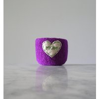 Gefilzte Ringschale - Helllila Wolle Mit Haferflocken Herz Und Grüner Stickerei "Mom" in Grün Geschenke Für Mama Sofort Versandfertig Gefilzte Ringschale - Helllila Wolle Mit Haferflocken Herz Und Grüner Stickerei "Mom" in Grün Geschenke Für Mama Sofort Versandfertig von theFelterie