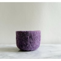 Lila Gefilzte Wollschale - Weiche Aufbewahrung Auffangbehälter Ringschale Die Felterie Lila Gefilzte Wollschale - Weiche Aufbewahrung Auffangbehälter Ringschale Die Felterie von theFelterie