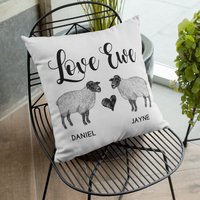 Liebe Mutterschaf Kissen Verlobungsgeschenk Personalisiertes Geschenk Jubiläumsgeschenk Nur Verlobt Schafe Punny von theTbird