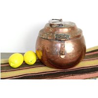 Vintage Naher Osten Kupfer Aufbewahrungsbox Mit Griff Und Schloss ... Gewürz Box Betel Zinn Ausgekleidet Pandan Pan Dan Box Vintage Naher Osten Kupfer Aufbewahrungsbox Mit Griff Und Schloss ... Gewürz Box Betel Zinn Ausgekleidet Pandan Pan Dan Box von theVINTAGEporter