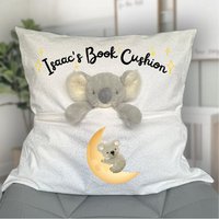 Lesekissen Für Kinder, Personalisiertes Geschenk, Kissen Koala Stofftier Lesegeschenk, Kinderzimmerdekor von thebababee