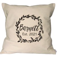 Landhaus Kissenhülle 18x18~Kranz Mit Namen/Datum~Canvas~Handarbeit~Hochzeit~Jubiläumsgeschenk~Dekokissen Landhaus Kissenhülle 18x18~Kranz Mit Namen/Datum~Canvas~Handarbeit~Hochzeit~Jubiläumsgeschenk~Dekokissen von thefloralpigpillows