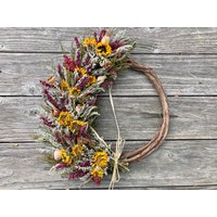 Sonnenblume-Weinrebe-Kranz, 38 cm Sonnenblume-Weinrebe-Kranz, 38 cm von thegarlicpeopleshop