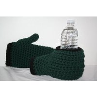 Gehäkelte Drink Mitt Und Fäustling Set - Jägergrün & Schwarz Gehäkelte Drink Mitt Und Fäustling Set - Jägergrün & Schwarz von theheadsaid