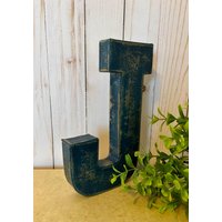 8 Zoll Buchstabe J in Marineblau ~ Beunruhigt Stabile Pappmache Holzbuchstabe Blaue Buchstaben Zahlen 8 Zoll Buchstabe J in Marineblau ~ Beunruhigt Stabile Pappmache Holzbuchstabe Blaue Buchstaben Zahlen von thelittlebluehouse