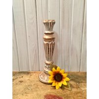 Vintage Handgeschnitzter Kerzenhalter ~ Kerzenständer Aus Holz Distressed Cottage Rustikal 12 Zoll Wohndekor von thelittlebluehouse