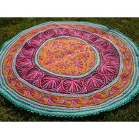 Runder Woll Teppich Kashmiri Namda Hand Gefilzt Und Bestickt | Blumenmuster Mandala Bunter Für Schlafzimmer Oder Wohnzimmer von theshantihome