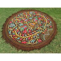 Runder Woll Teppich Kashmiri Namda Hand Gefilzt Und Bestickt | Blumenmuster Mandala Bunterteppich Für Schlafzimmer Oder Boho Wanddeko von theshantihome