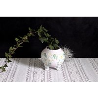 Kleine Porzellan Vase - Handbemalte Efeutopf Weiß Rosa Rosa Topf Blumenvase Geschenk von theturtleroad