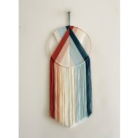 Blau Und Rosa Farbtöne Fading Ombre Garn Hoop Wandbehang/Makramee Wohnheim Kinderzimmer Dekor Moderne Boho von thetwistedthreadco