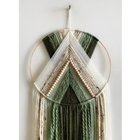 Dunkelgrün Und Beige Perlen Garn Hoop Wandbehang/Makramee Kinderzimmer Wohnheim Dekor Moderne Boho von thetwistedthreadco