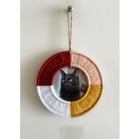 Rot Senf Gelb Rosa Und Weiß Garn Wandbehang Bilderrahmen Mini/Boho Decor Ornament von thetwistedthreadco