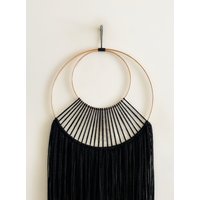 Schwarze Garn Hoop Wandbehang/Makramee Wohnheim Und Kinderzimmer Dekor Boho Schwarz Home Decor von thetwistedthreadco
