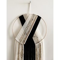 Schwarzer Wollreifen Wandbehang/Makramee-Wandbehang Wohnheim Und Kinderzimmer Dekor von thetwistedthreadco