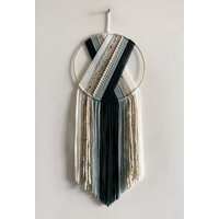 Smaragd Salbei Grün Und Weiße Yarn Hoop Wandbehang/Makramee Wohnheim Kinderzimmer Dekor von thetwistedthreadco